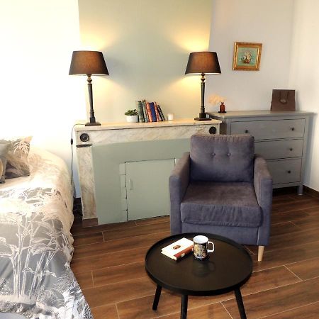 سا جيرما أو لي Studio Tout Confort A 2 Pas Du Chateau St Germain المظهر الخارجي الصورة